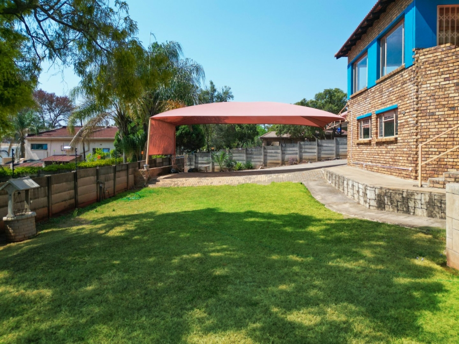 4 Bedroom Property for Sale in Ifafi North West